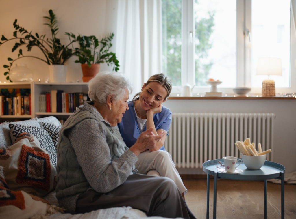what is the difference between assisted living and memory care